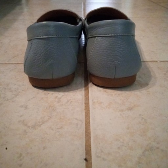 Shoes - Picture 2 of 14